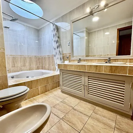 Great Escape, Golf Del Sur *