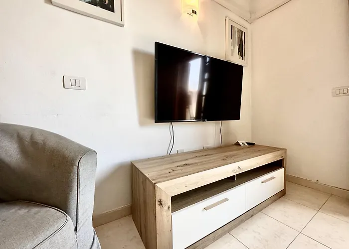 Great Escape, Golf Del Sur