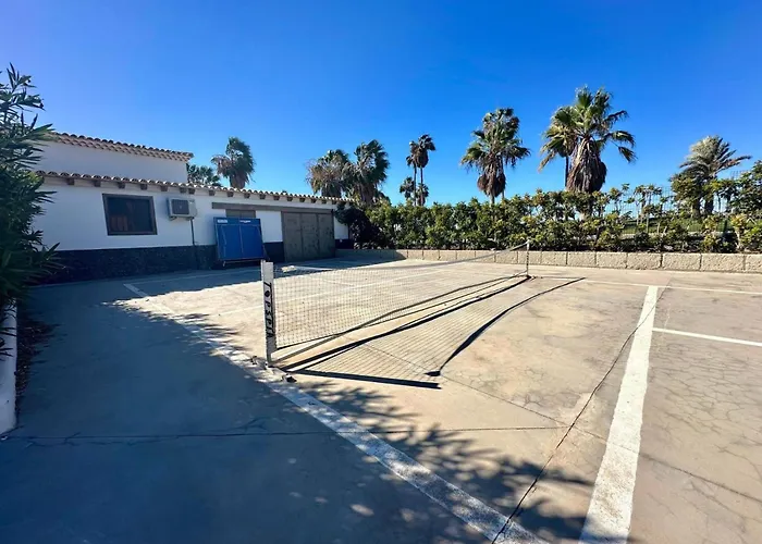 Great Escape, Golf Del Sur *